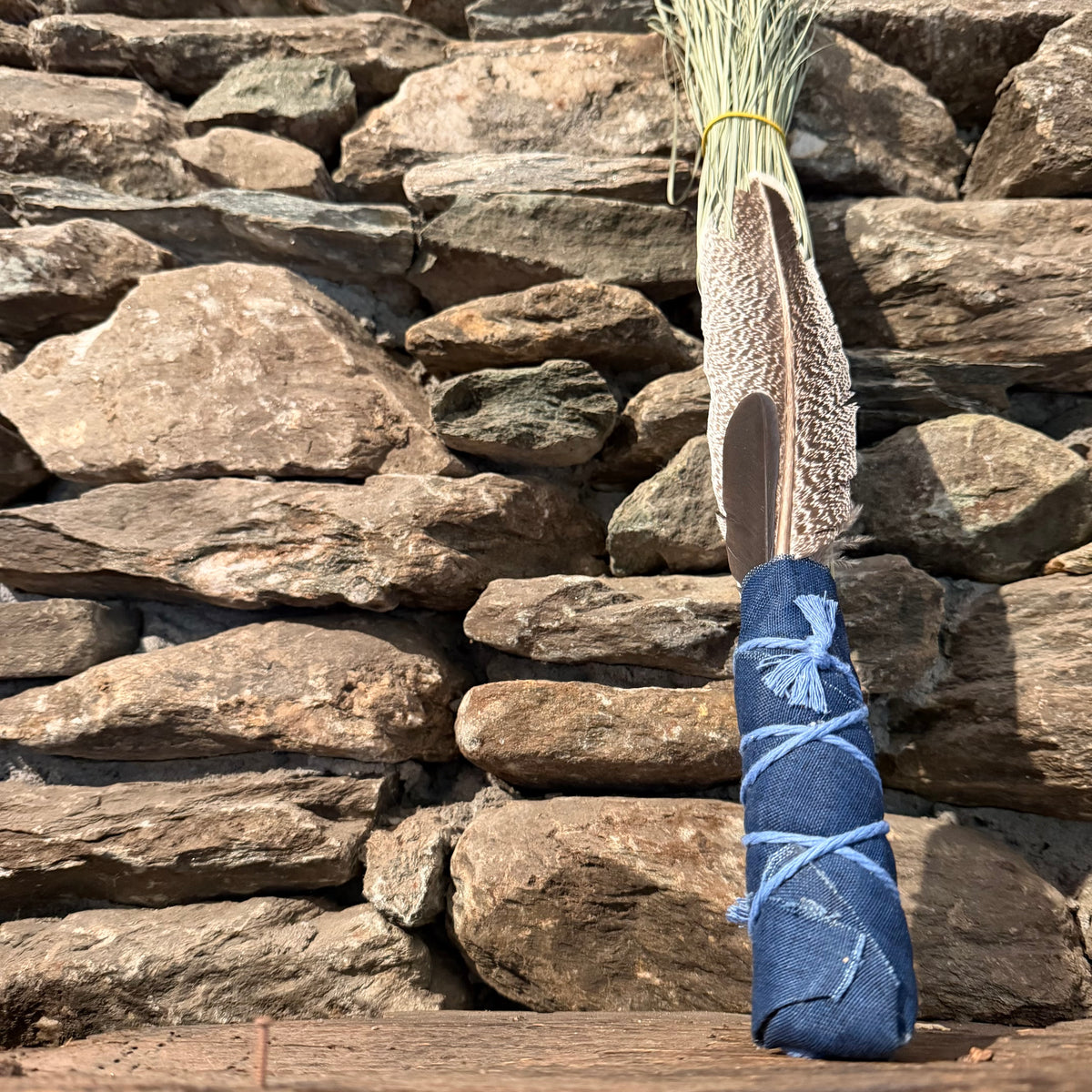 Bear Grass Chakapa 19" Blue with Light Blue Cord