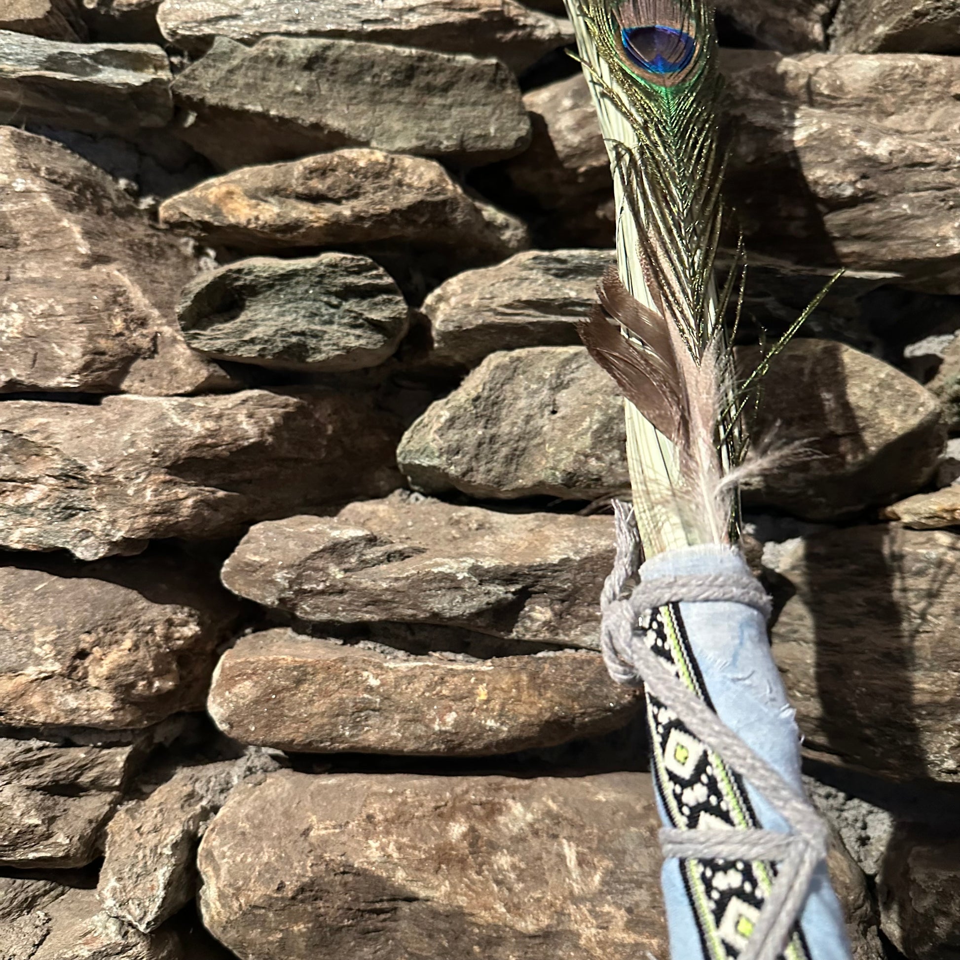 Beargrass Chakapa 22" Light Blue Fabric with Black Trim & Grey Cord