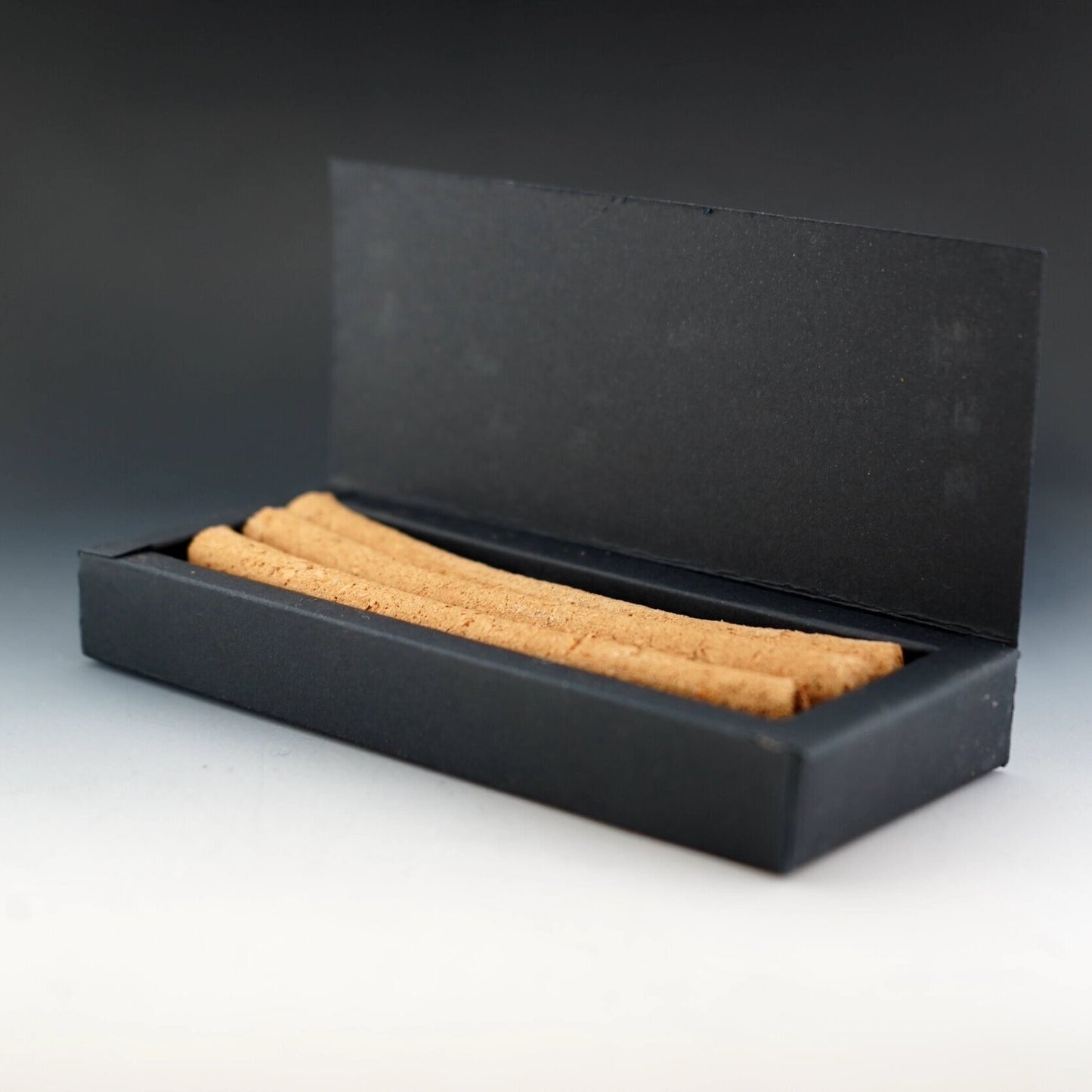 Japanese Cedarwood (Makko) with Palo Santo and Herbs