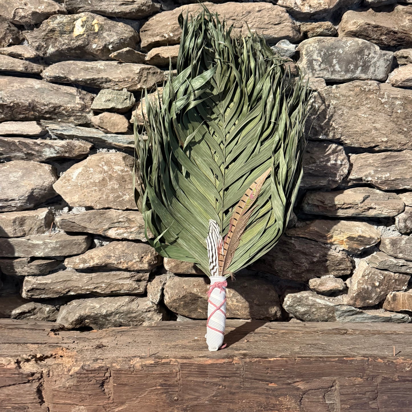 Commodire Palm Chakapa 25" Cream & Gery with Mauve Cord