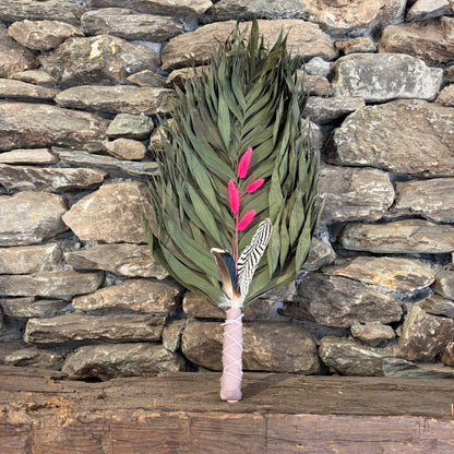 Commodore Palm Chakapa 25" With Duck and Pink Lagarus