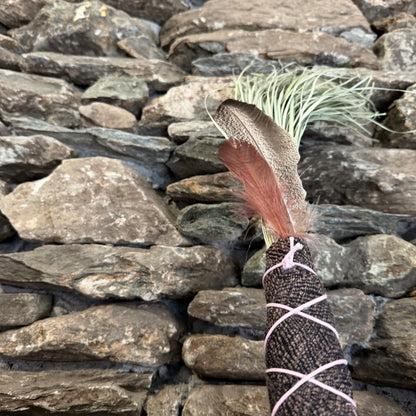 Bear Grass Chakapa 19" Dark Blue & Tan with Pink Cord