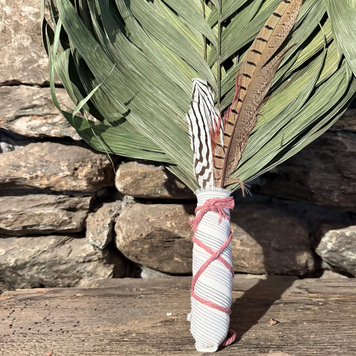 Commodire Palm Chakapa 25" Cream & Gery with Mauve Cord