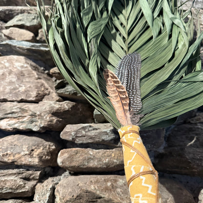 Commodire Palm Chakapa 25" Yellow & White with Tan Cord