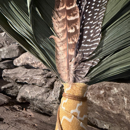 Commodire Palm Chakapa 25" Yellow & White with Tan Cord