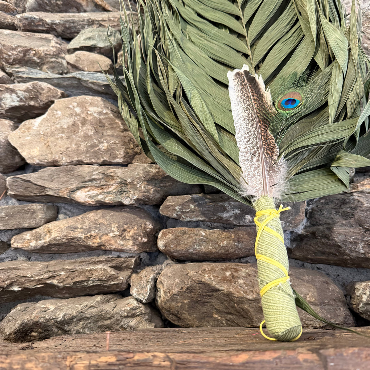 Commodore Palm Chakapa 25" Green with Yellow Cord