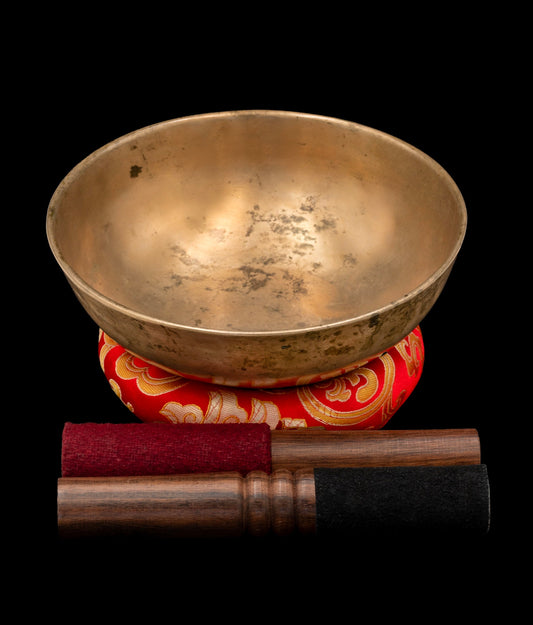 Antique Manipuri Singing Bowl F 180Hz 7.25" A15861