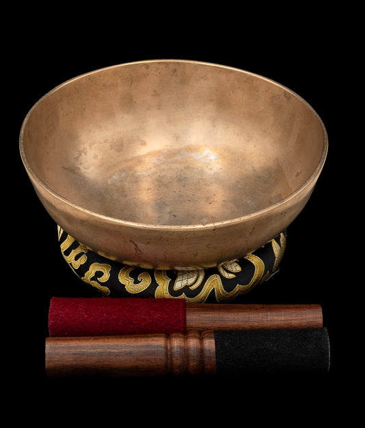 Antique Manipuri Singing Bowl D# 154Hz 8.25" A15866