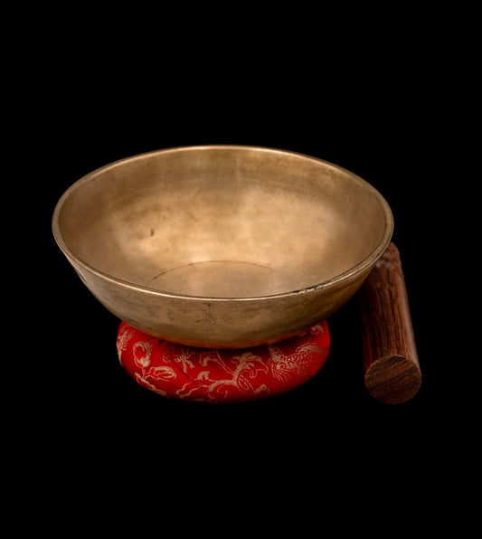 Antique Manipuri Singing Bowl F#4 379Hz 5" A16071