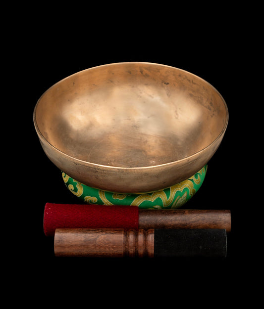 Antique Manipuri Void Singing Bowl B2 122Hz 8.5" A16086