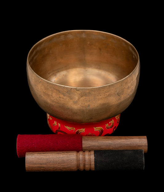 Antique Thadobati Singing Bowl G3 191Hz 7" A16110