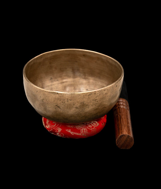 Antique Cup Thadobati Singing Bowl G#4 424Hz 4 3/4" A16147