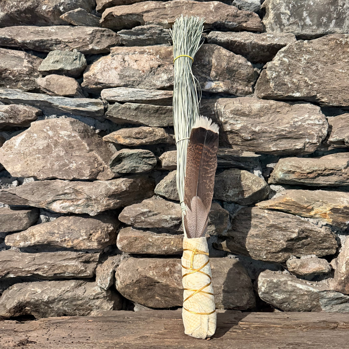 Bear Grass Chakapa 19" Cream with Yellow Cord