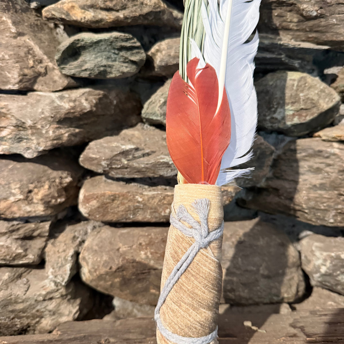 Bear Grass Chakapa 19" Tan with Grey Cord