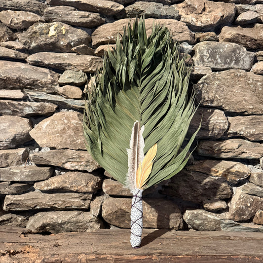 Commodire Palm Chakapa 25" White & Blue with Purple Cord