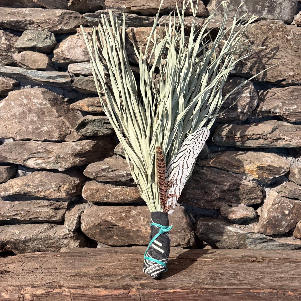 Fan Palm Chakapa 20" Black & White with Turquoise Cord Chakapa