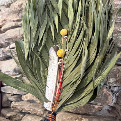 Commodore Palm Chakapa 25" With Turkey and Button Flowers