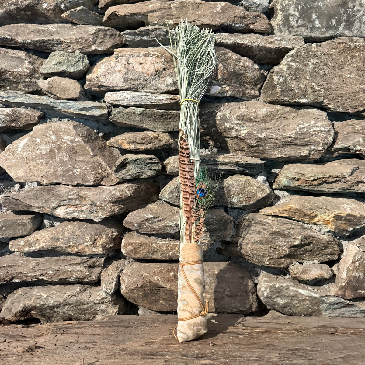 Bear Grass Chakapa 19" Cream with Tan Cord