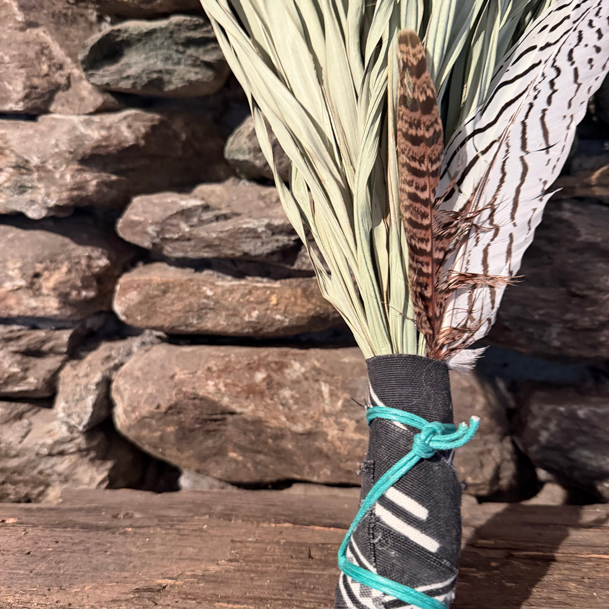 Fan Palm Chakapa 20" Black & White with Turquoise Cord Chakapa