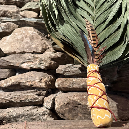 Commodore Palm Chakapa 25" Yellow & White with Maroon Cord