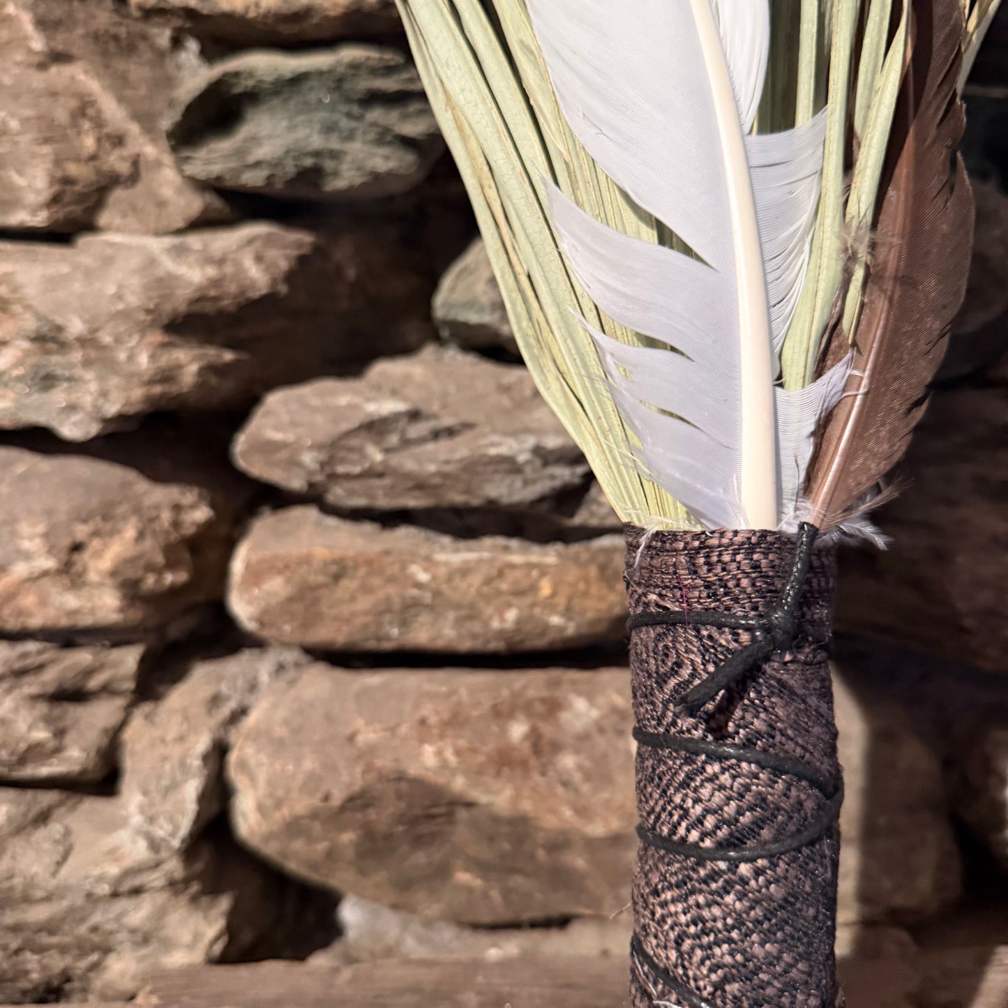 Fan Palm Chakapa 19" Brown & Blue with Black Cord