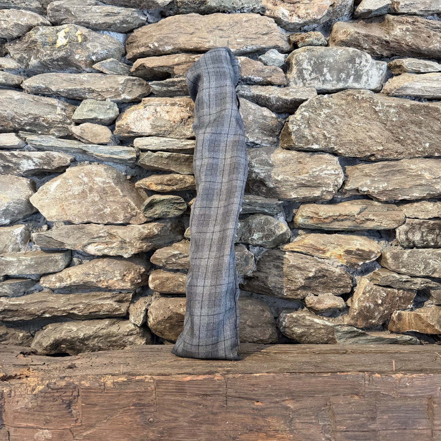 D-Aeolian Borneo Redwood Flute with Dolphin Totem 432Hz 25.5"