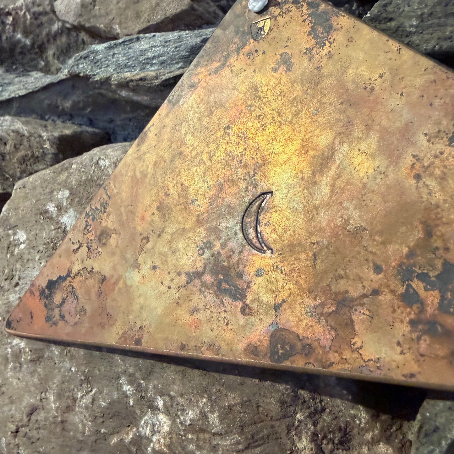 Sidereal Moon Extra Large Trigon by Martin Bläse