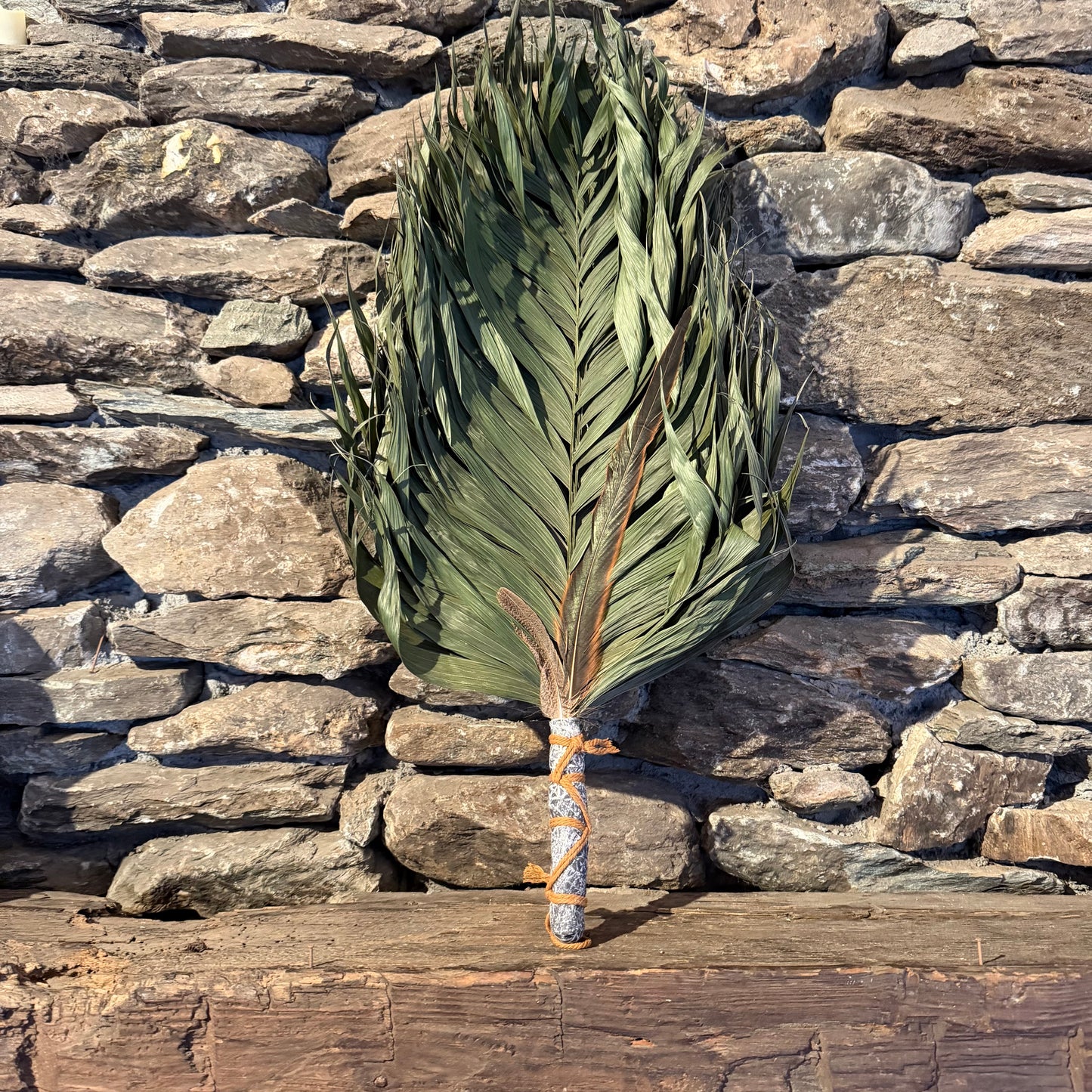 Commodire Palm Chakapa 25" Grey Fabric with Tan Cord