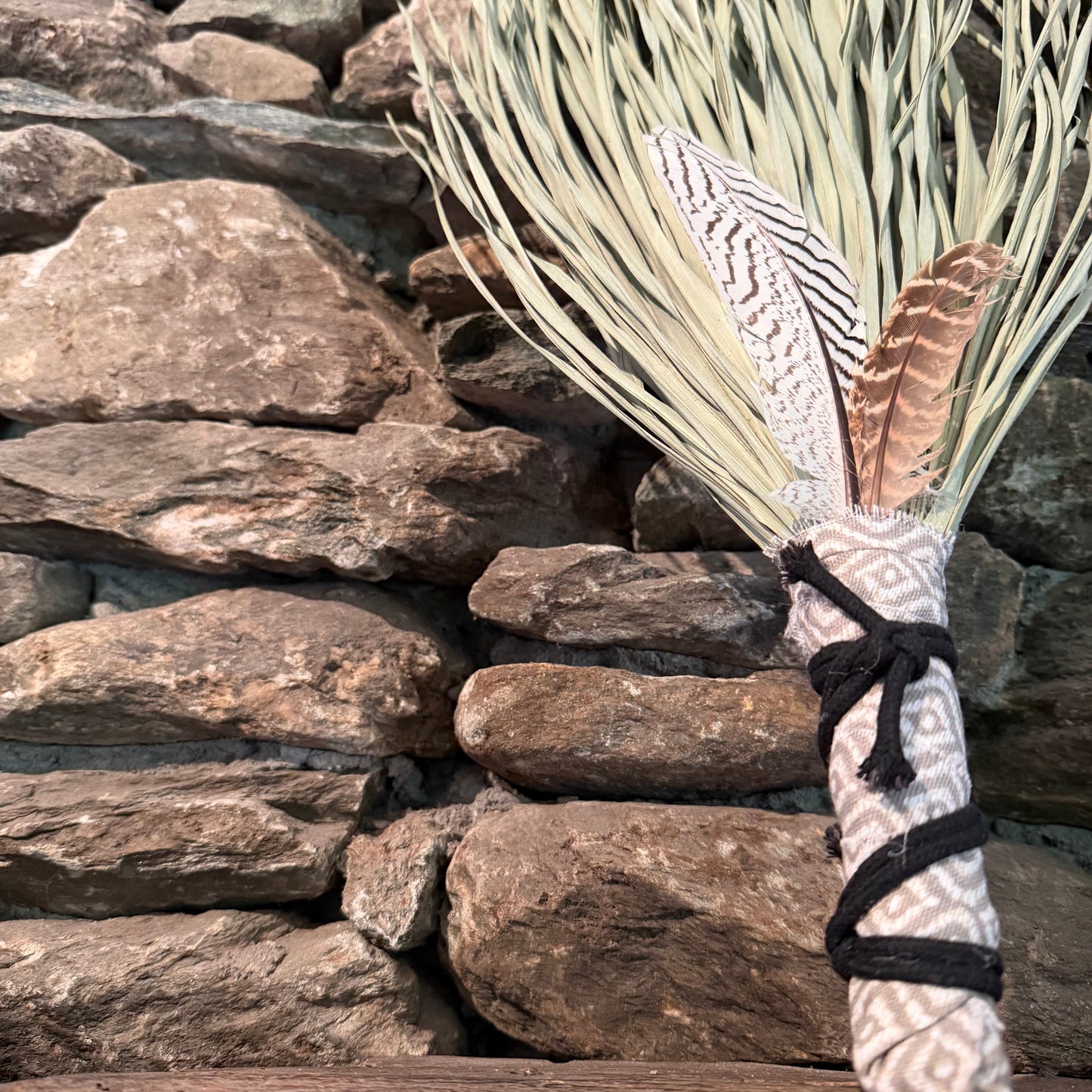Fan Palm Chakapa 22" Grey & White Fabric with Black Cord