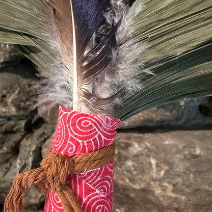 Commodire Palm Chakapa 25" Red & White Fabric with Tan Cord