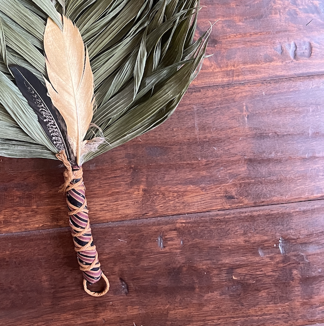 Commodore Palm Chakapa 25" Black & Maroon Fabric with Tan Cord